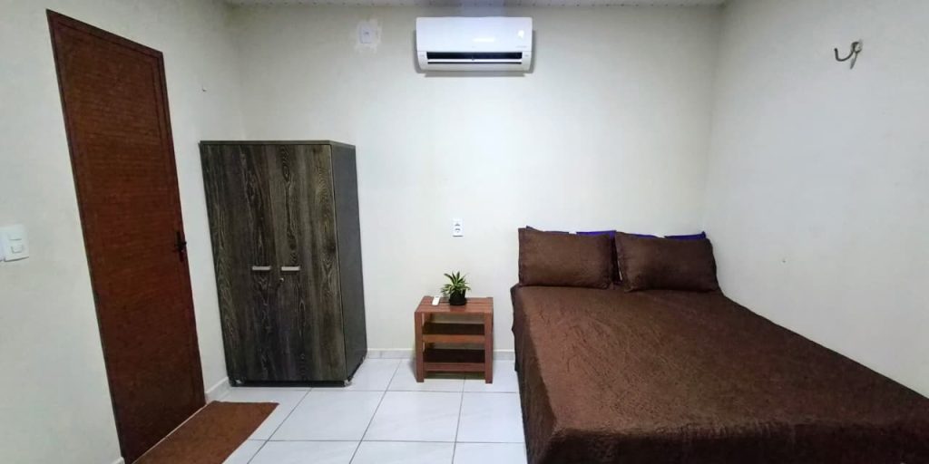 Suite com Ar-condicionado